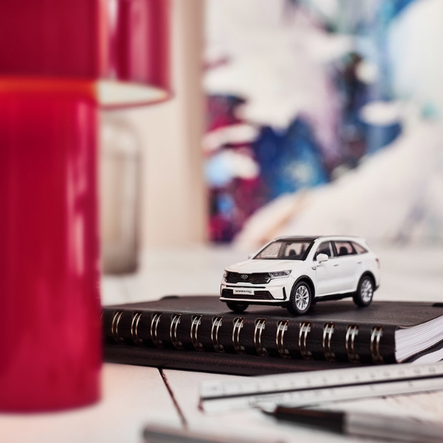 Zeige Details für Modellauto Kia Sorento Snow White Pearl Bild von Modellauto Kia Sorento Snow White Pearl